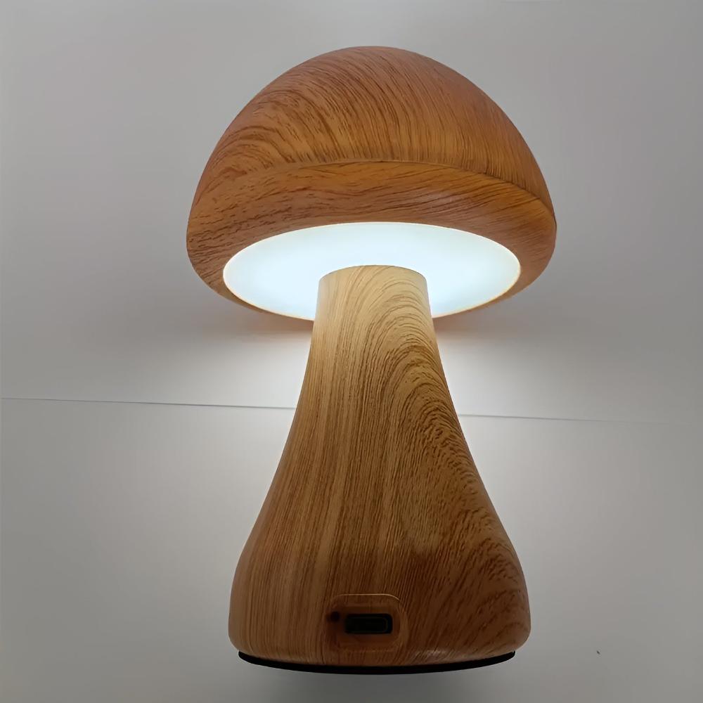Trelampe formet som sopp