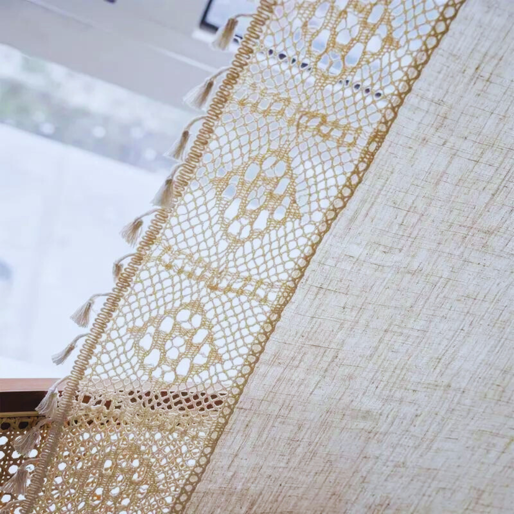 Geometrisk lingardin i landlig stil