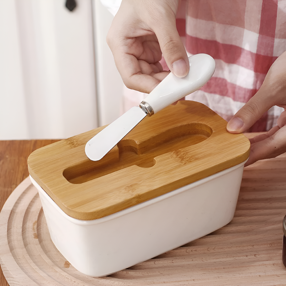 Elegant smørkutter med boks