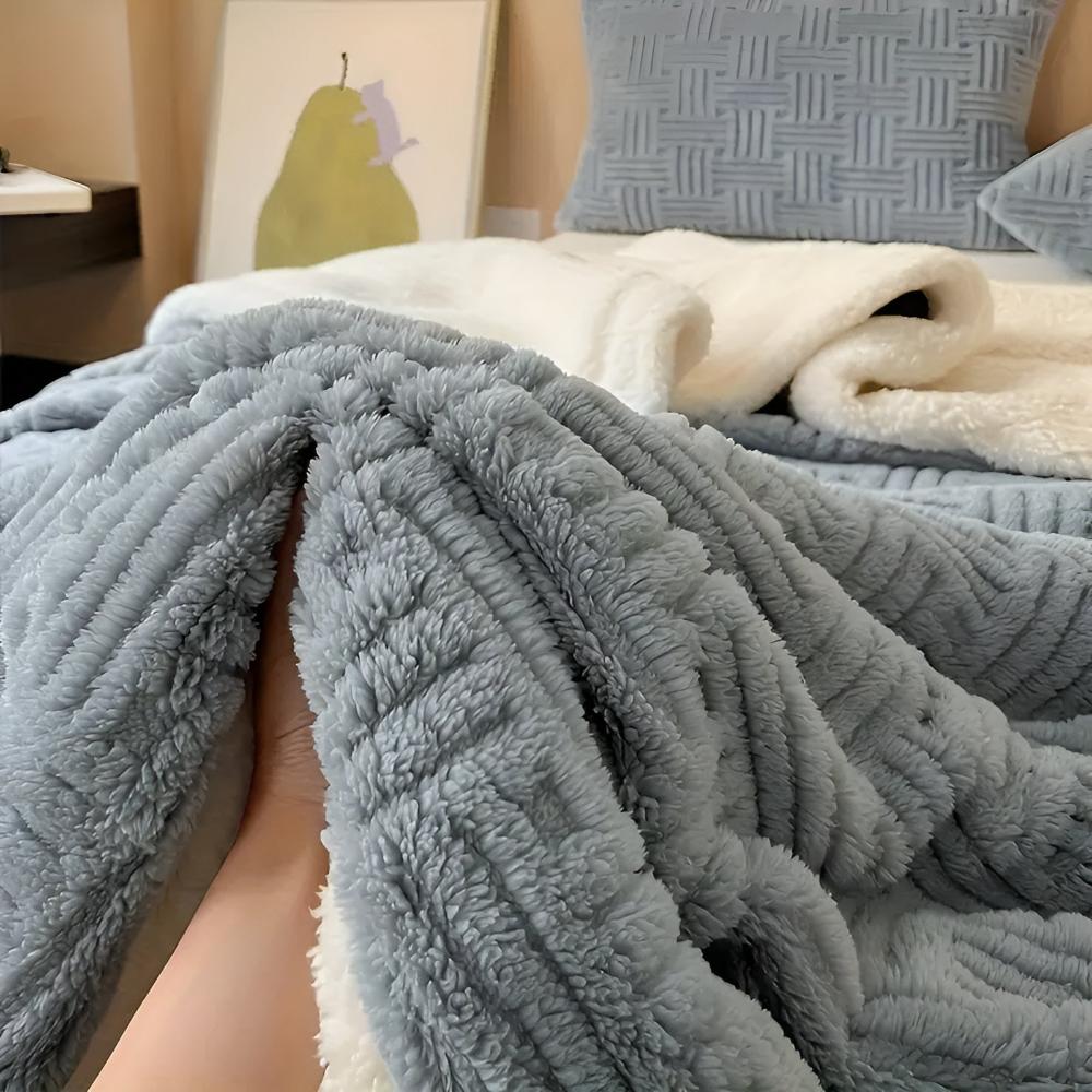Plush Paradise pledd™️