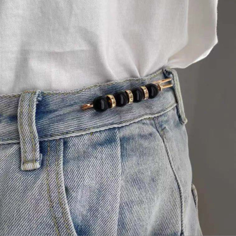 Fancy sikkerhedsnålebroche med rhinsten og perler