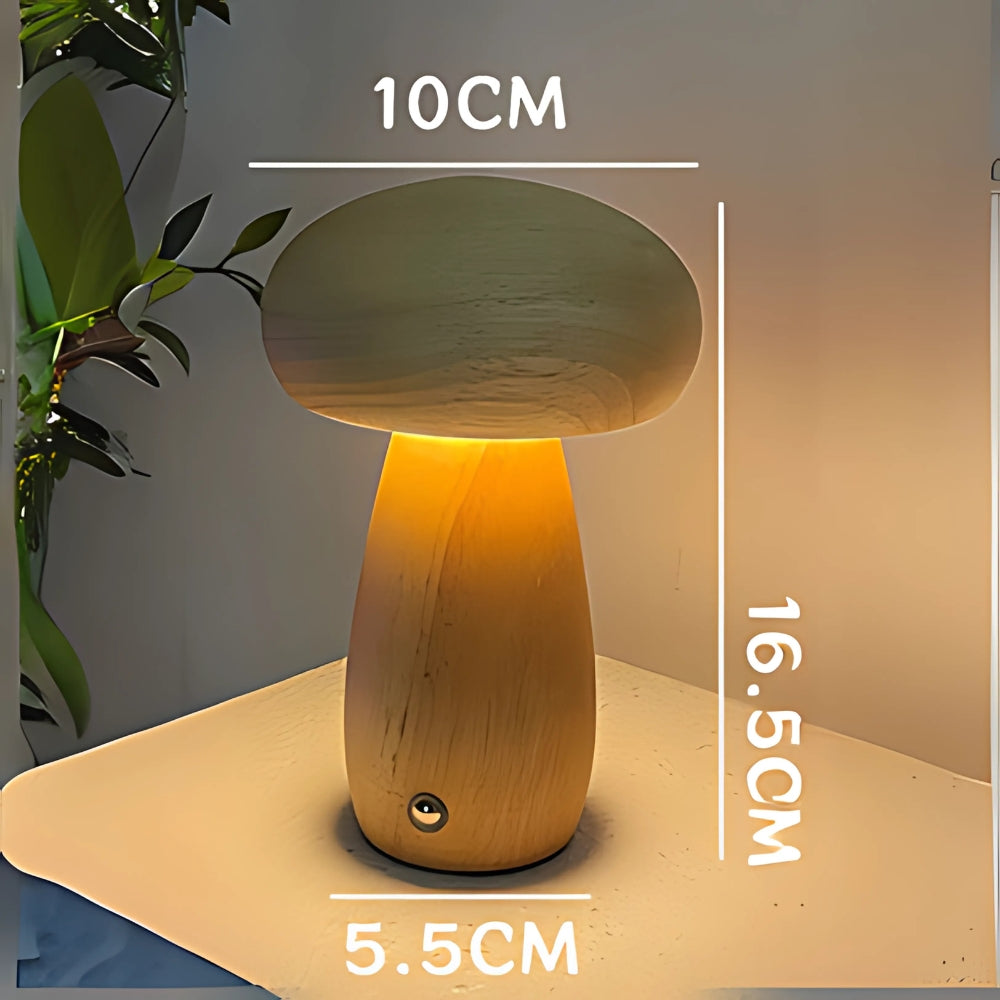 Trelampe formet som sopp