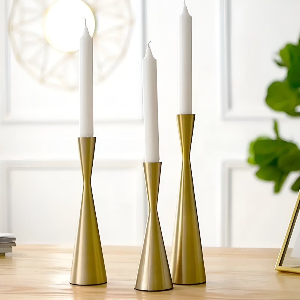 Elegante nordiske messinglysestaker | Sett med 3 – Gyllen Grace
