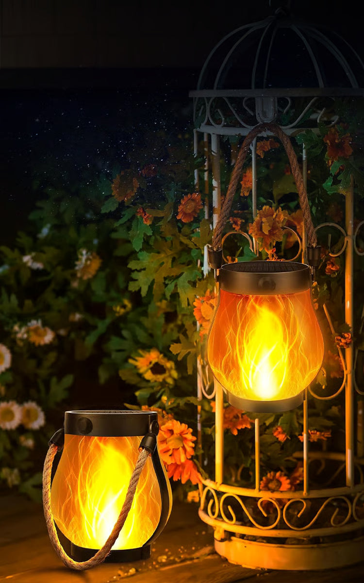 EmberGlow™ | Solcellelanterne med ægte flammeeffekt
