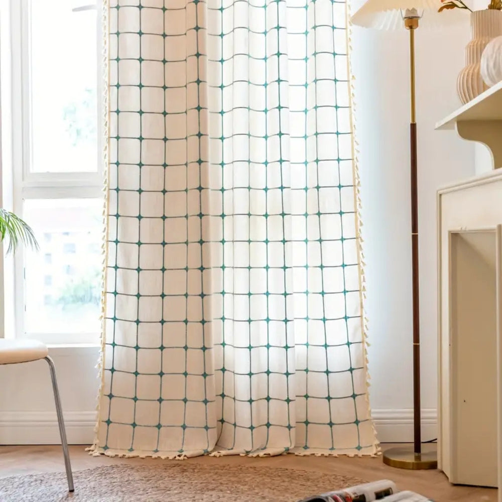 Turkis boho-gardin med gittermønster og dusker – 52"Wx63"L