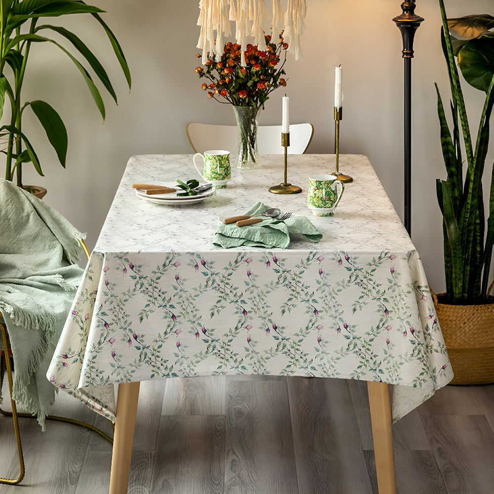 Floral Whisper duk – 35"x35"