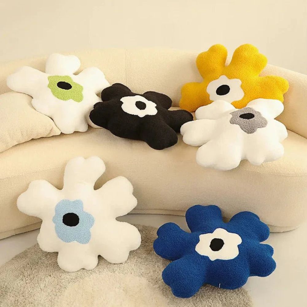 Pute med tegnede tusenfryd – Midnight Bloom