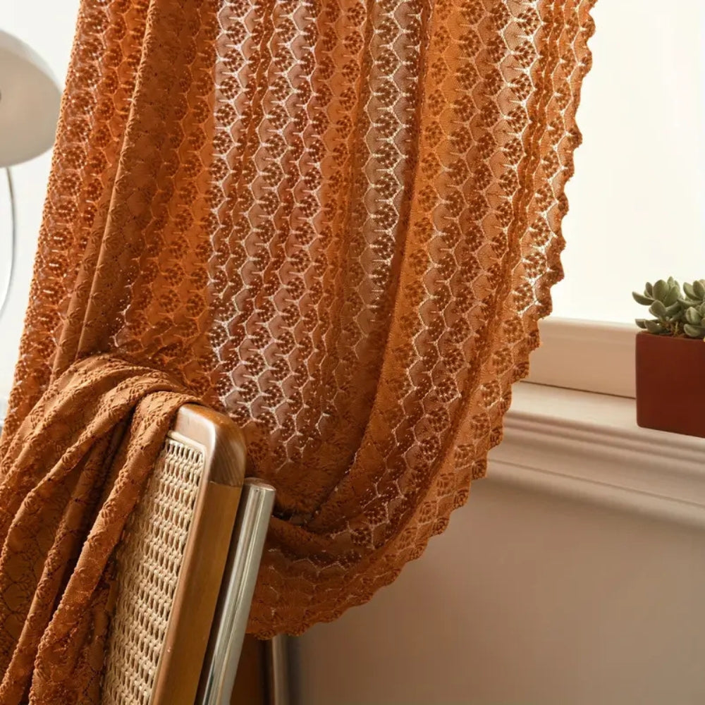 Amber Glow heklet boho-gardin