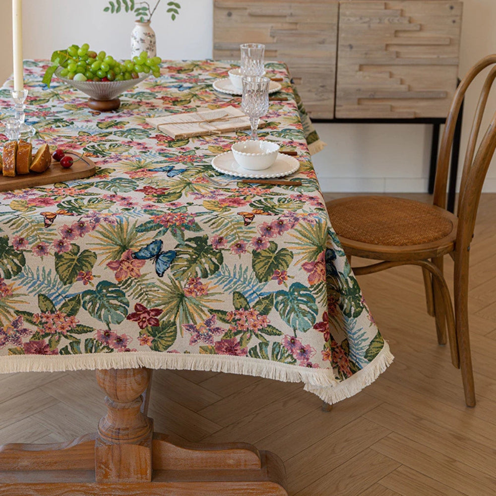 Utsmykket lin-duk med blomster – 55"x55"