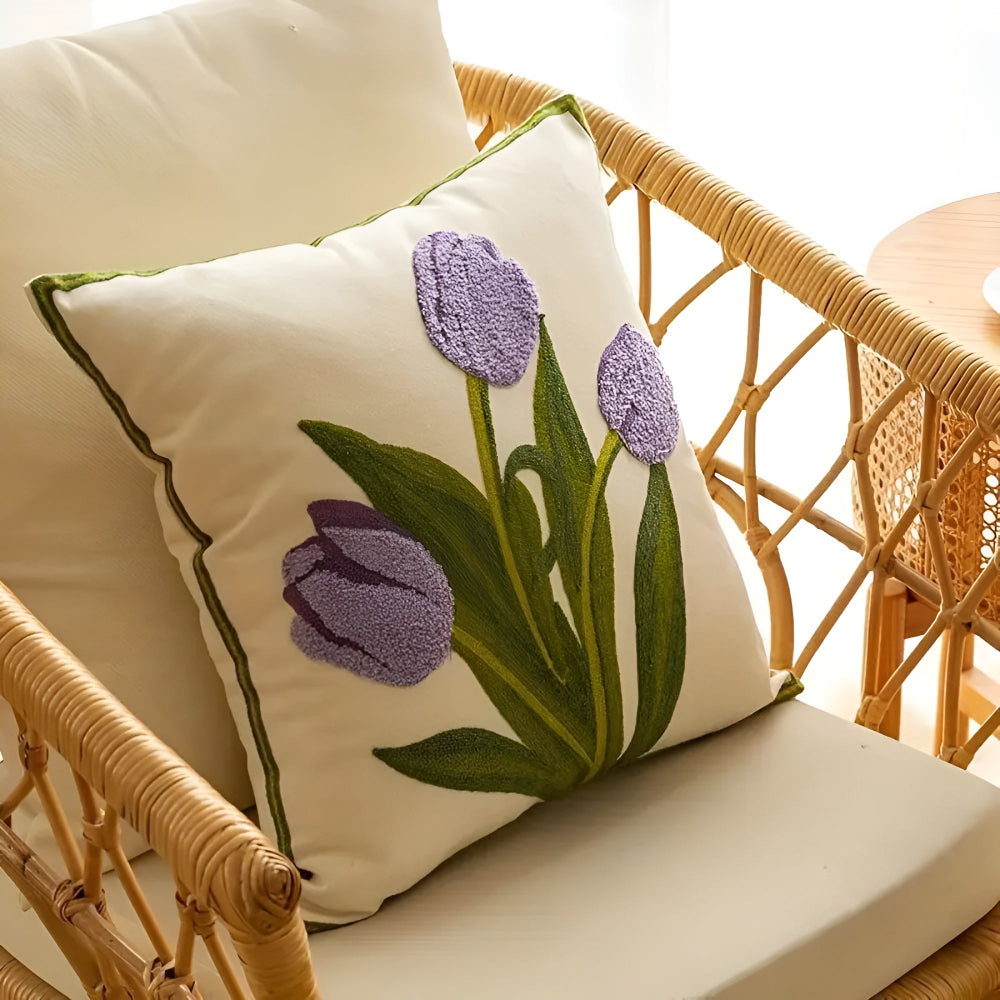 Putetrekk med blomstrende tulipaner