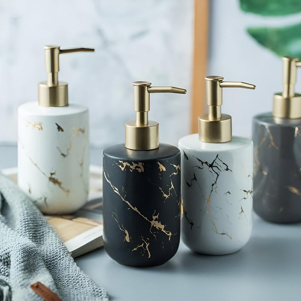 Luksuriøs dispenser i gyllen marmor – Midnight Svart