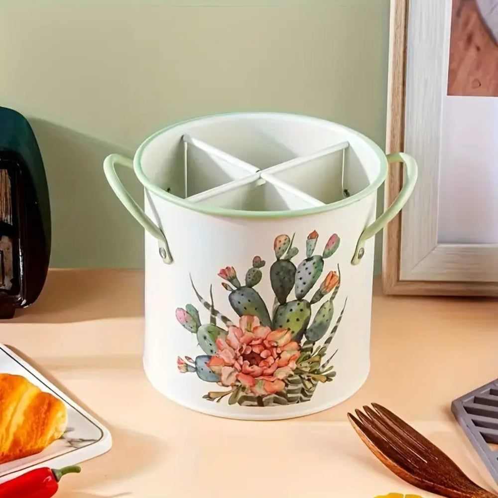 Redskapskurv med blomster og delelokk