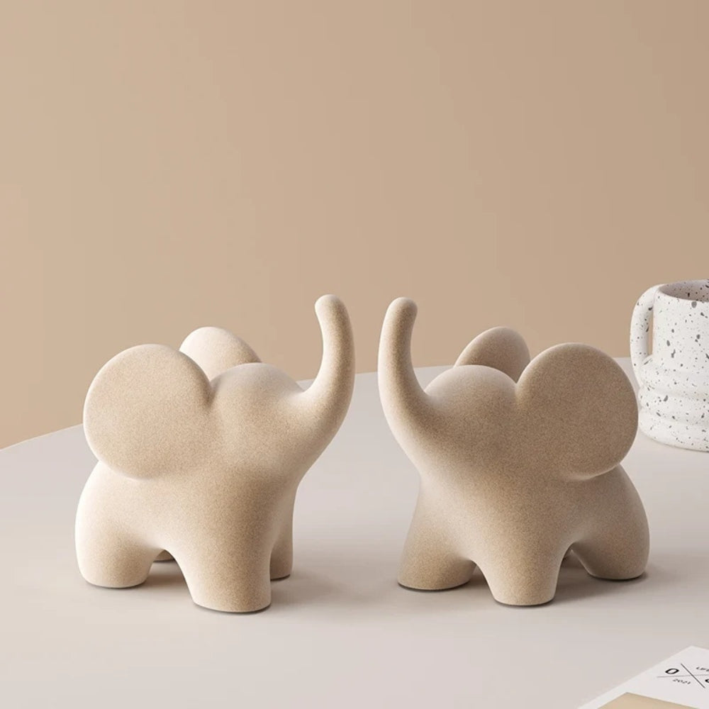 Eklektiske elefantfigurer i resin