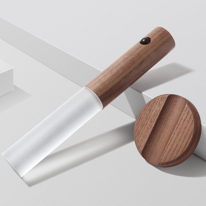 360° roterbar LED - vegglampe i tre - NordHjem