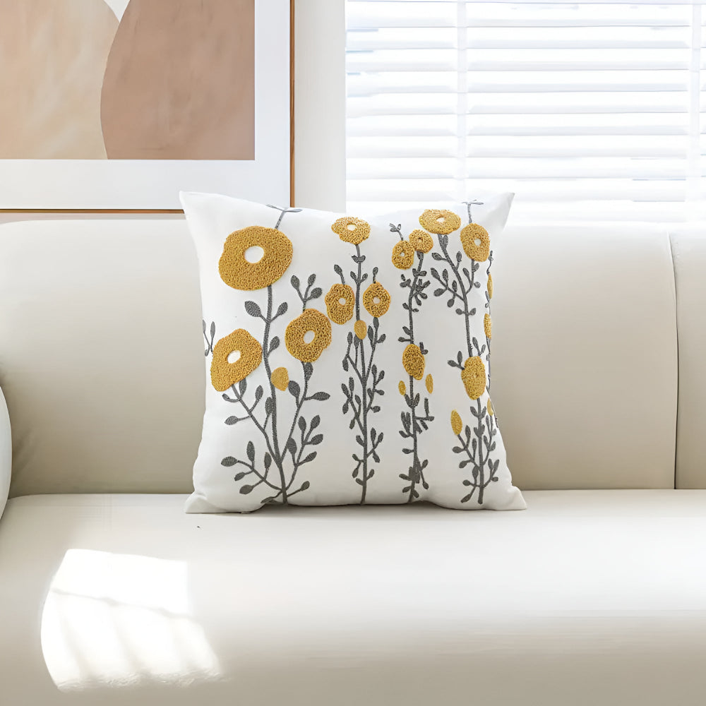 Brodert putetrekk med blomsteressens