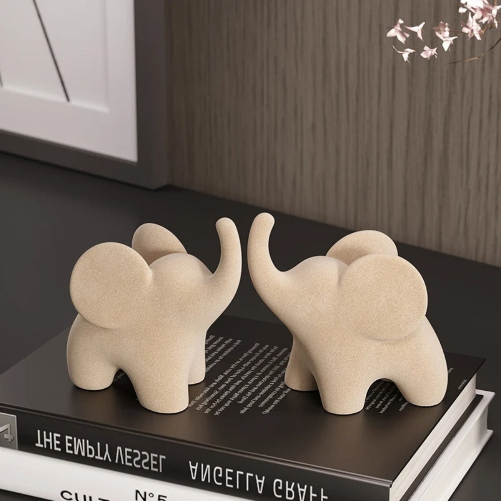 Eklektiske elefantfigurer i resin