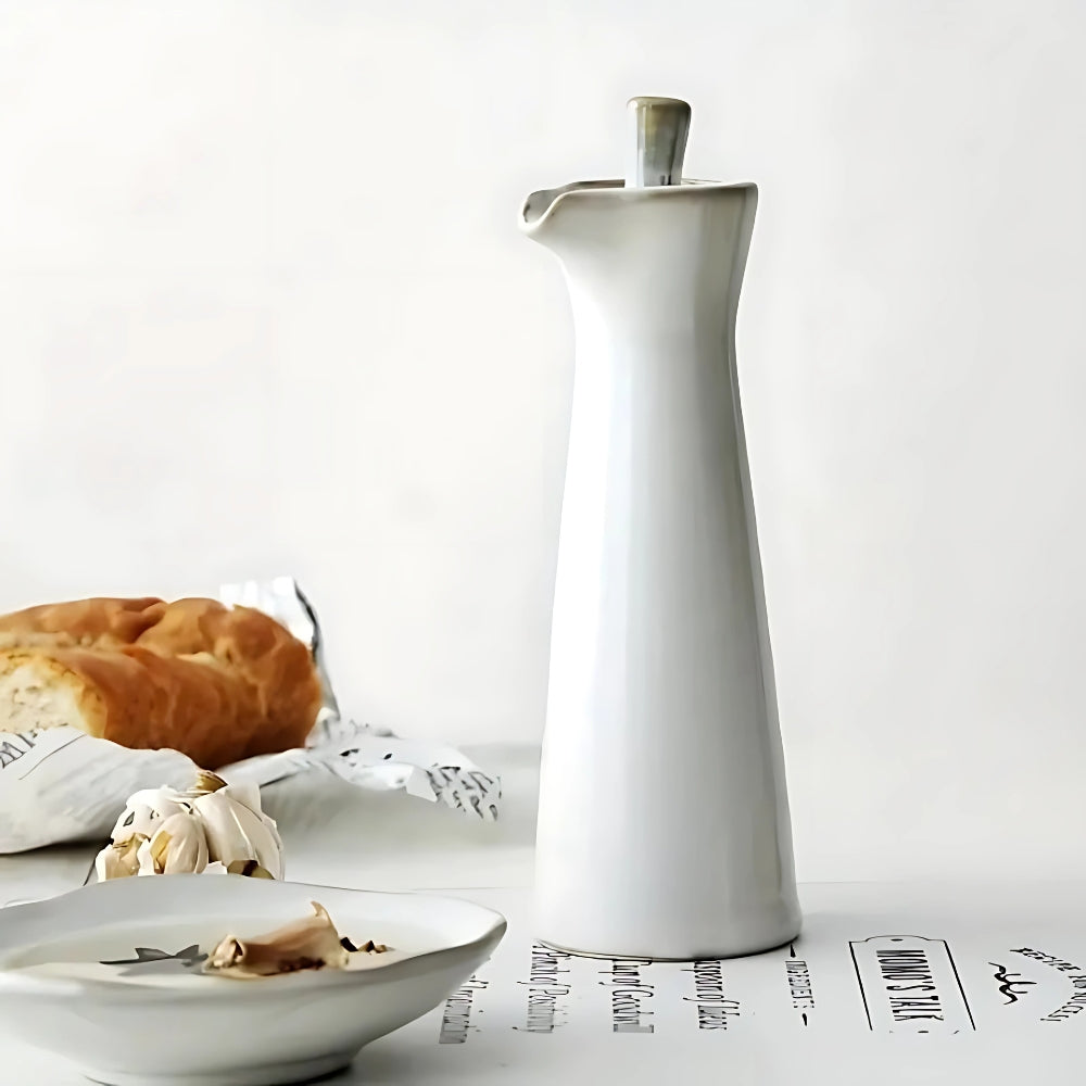 Japansk-inspirert kryddereflaske i keramikk