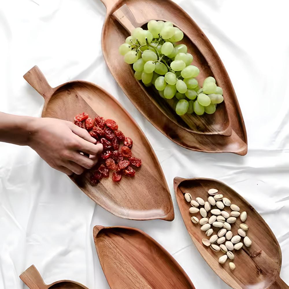 Bladformet serveringsfat i tre – Liten