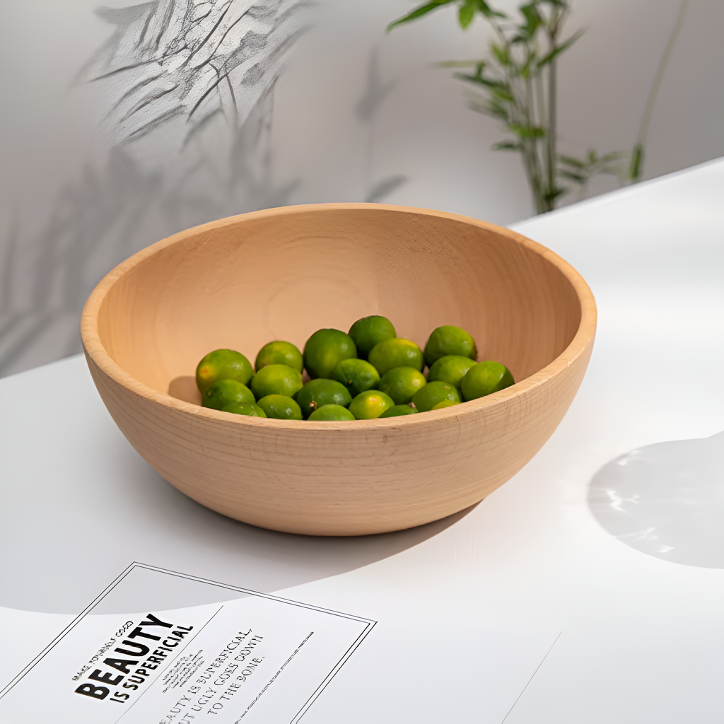 Håndlaget salatbolle i tre