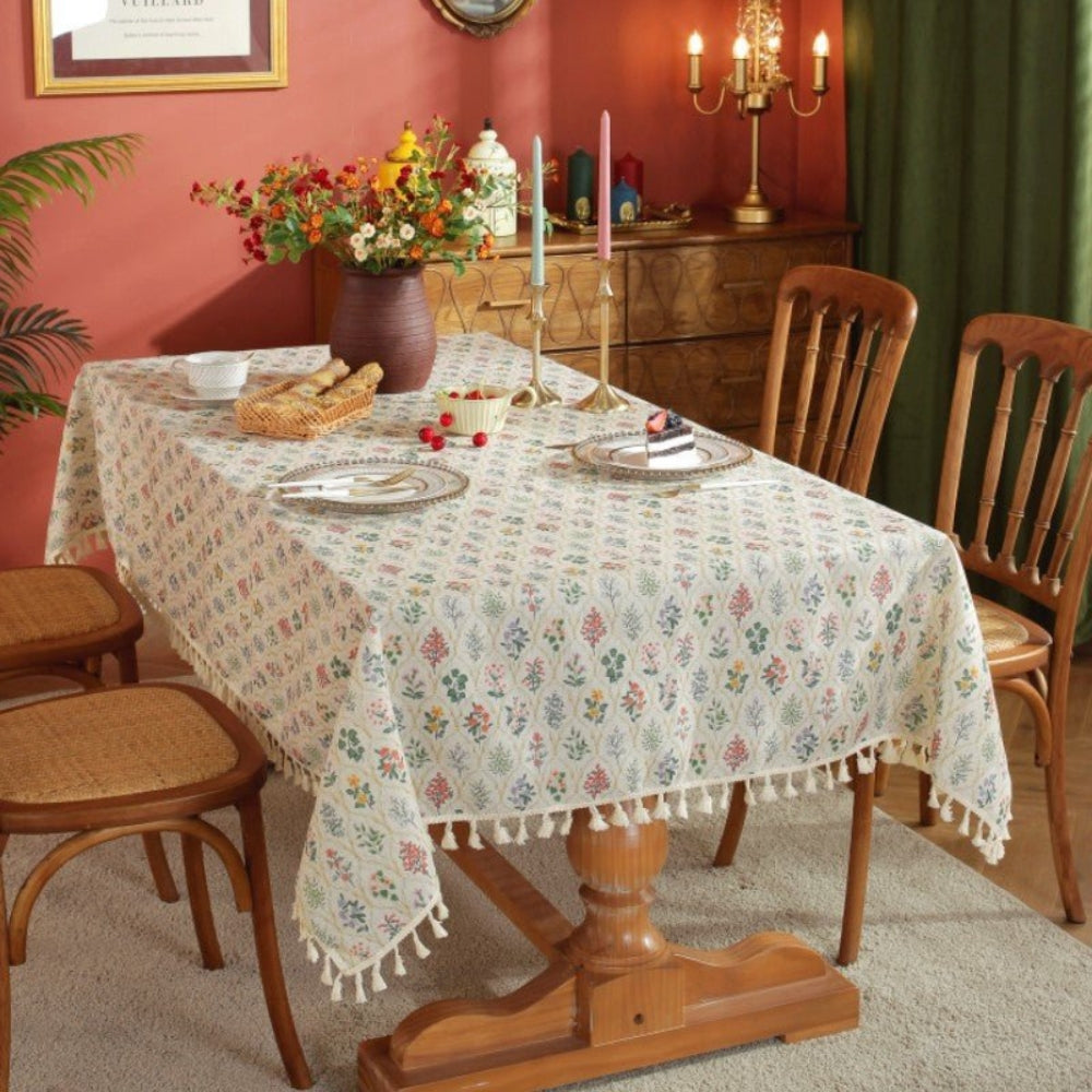 Duk med vårblomster og dusker – 55"x55"
