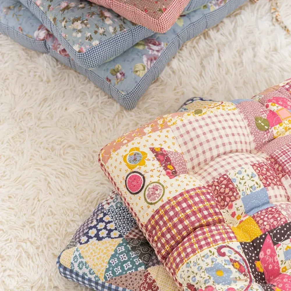 Tykke boho-seteputer med blomster