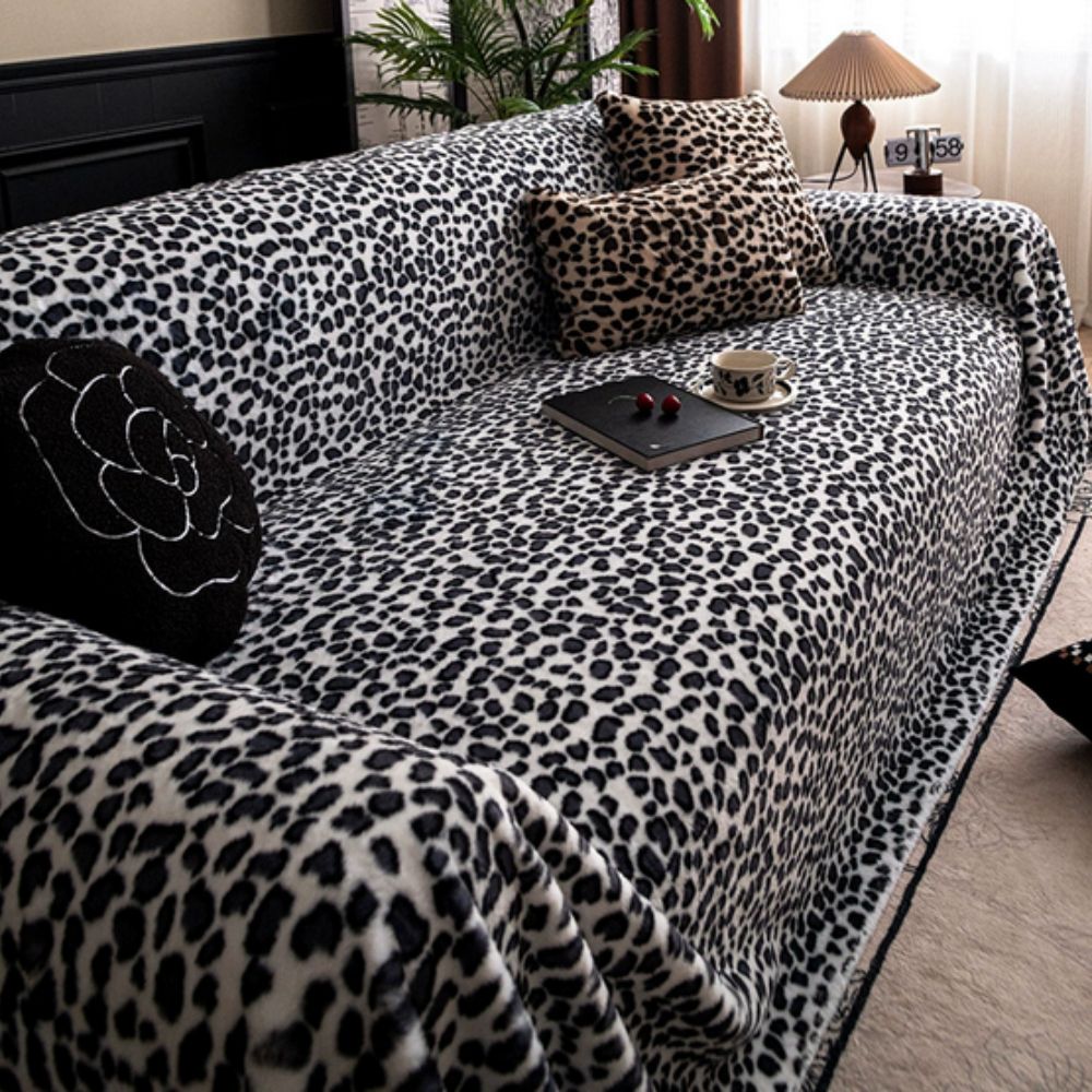 Lunt sofatrekk med leopardmønster
