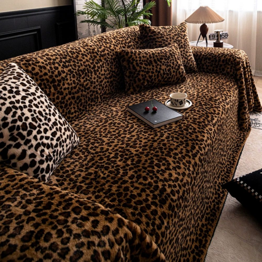 Lunt sofatrekk med leopardmønster