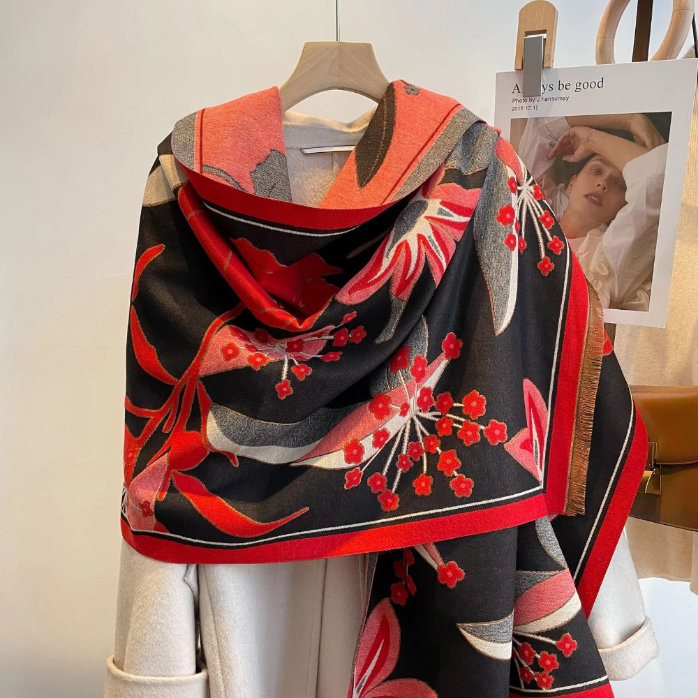 Elegant vevd skjerf i blomsterjacquard
