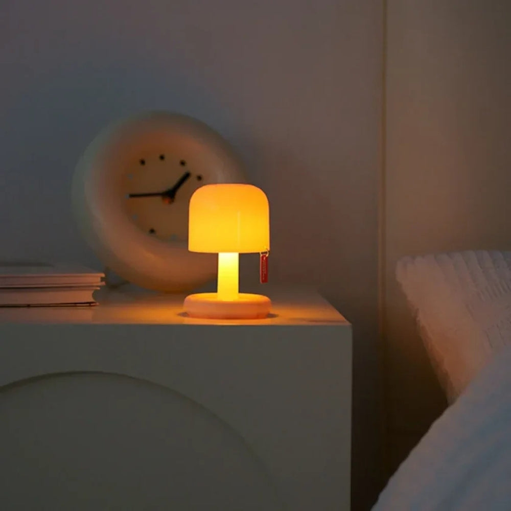 Lumia mini bordlampe formet som sopp