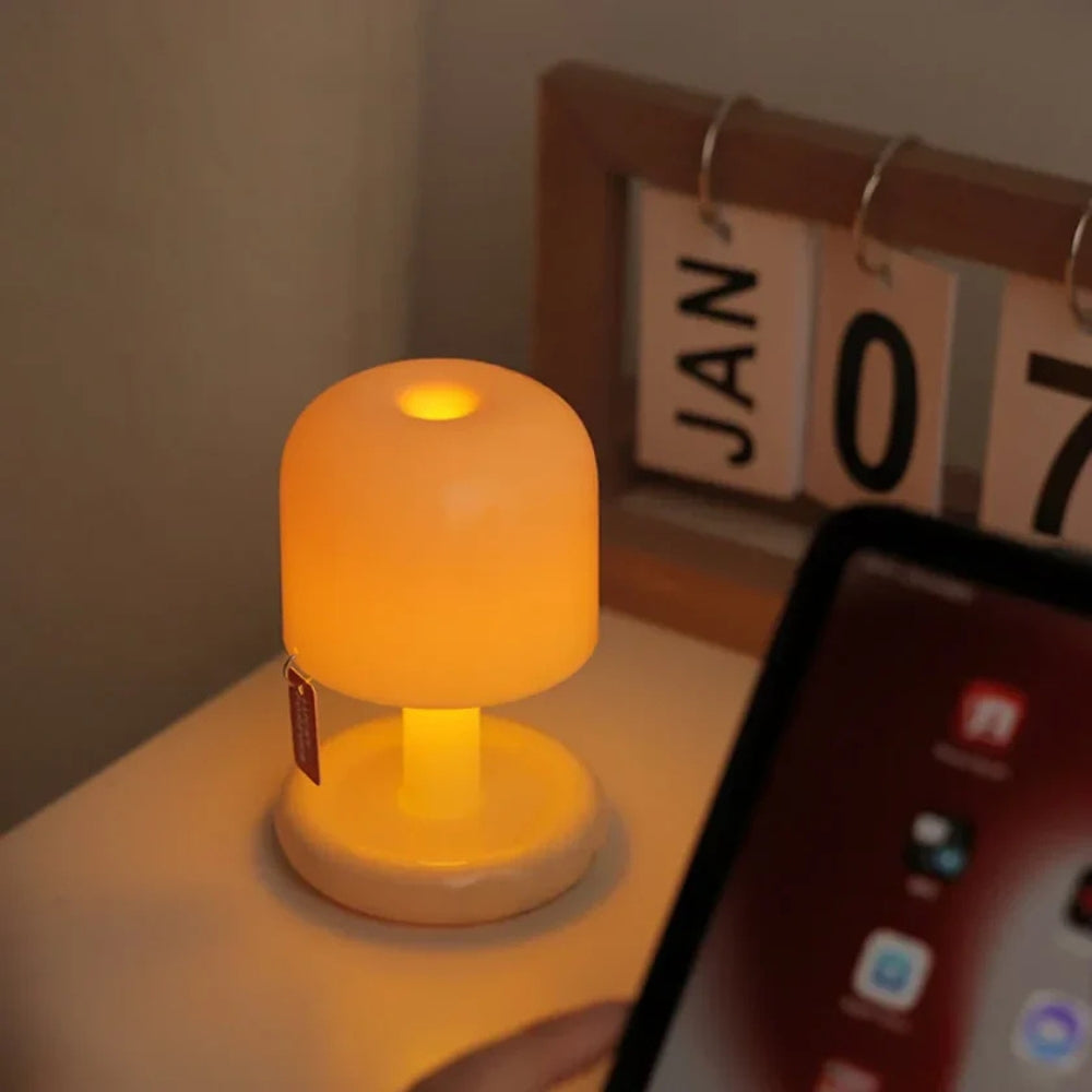 Lumia mini bordlampe formet som sopp