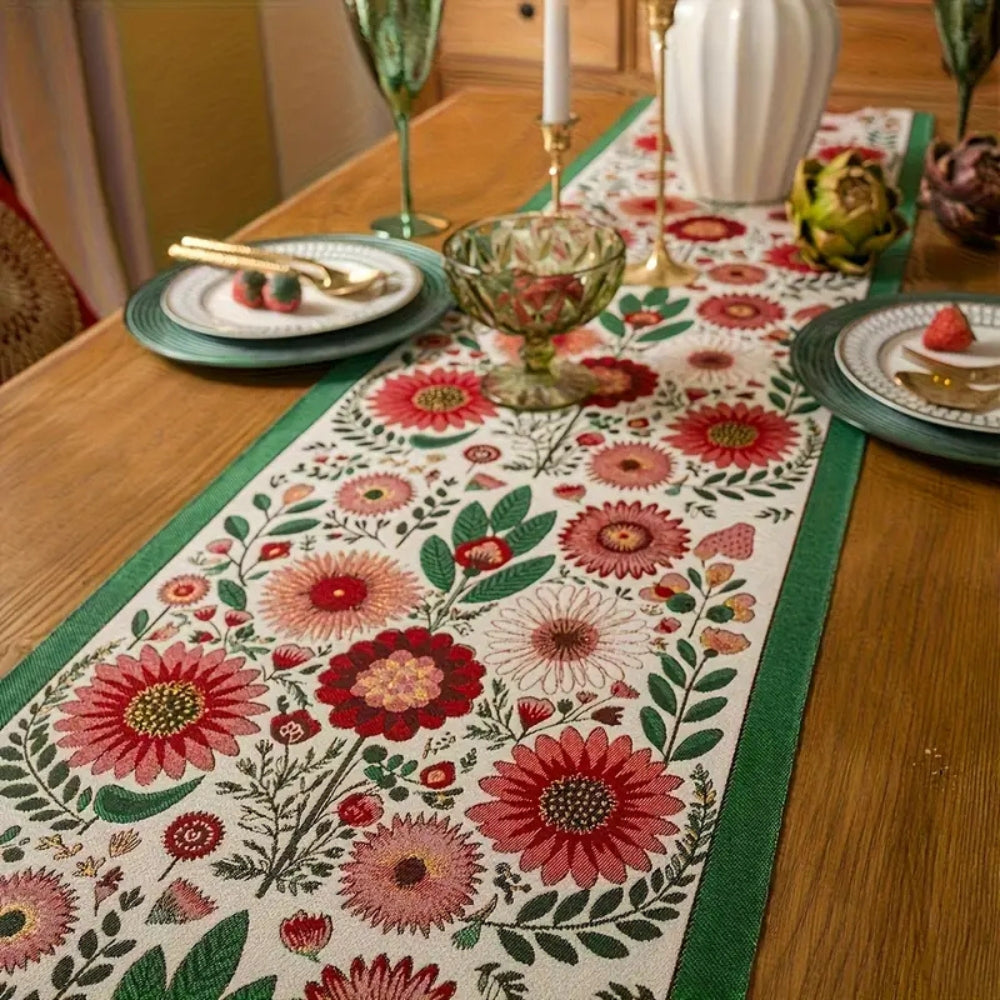 Brodert bordløper med blomster og dusker