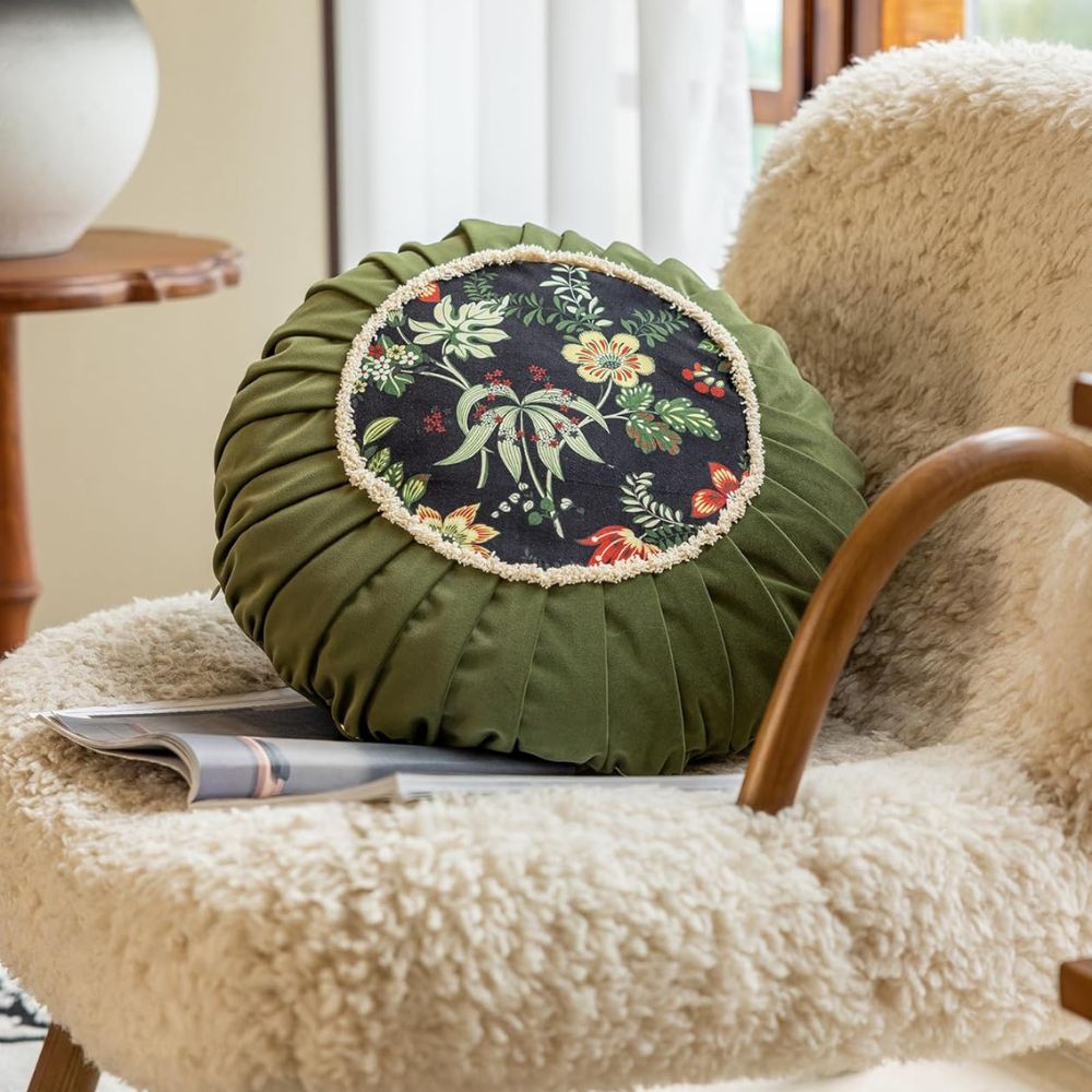 Rund fløyelspute med blomsterblanding – Forest Bloom