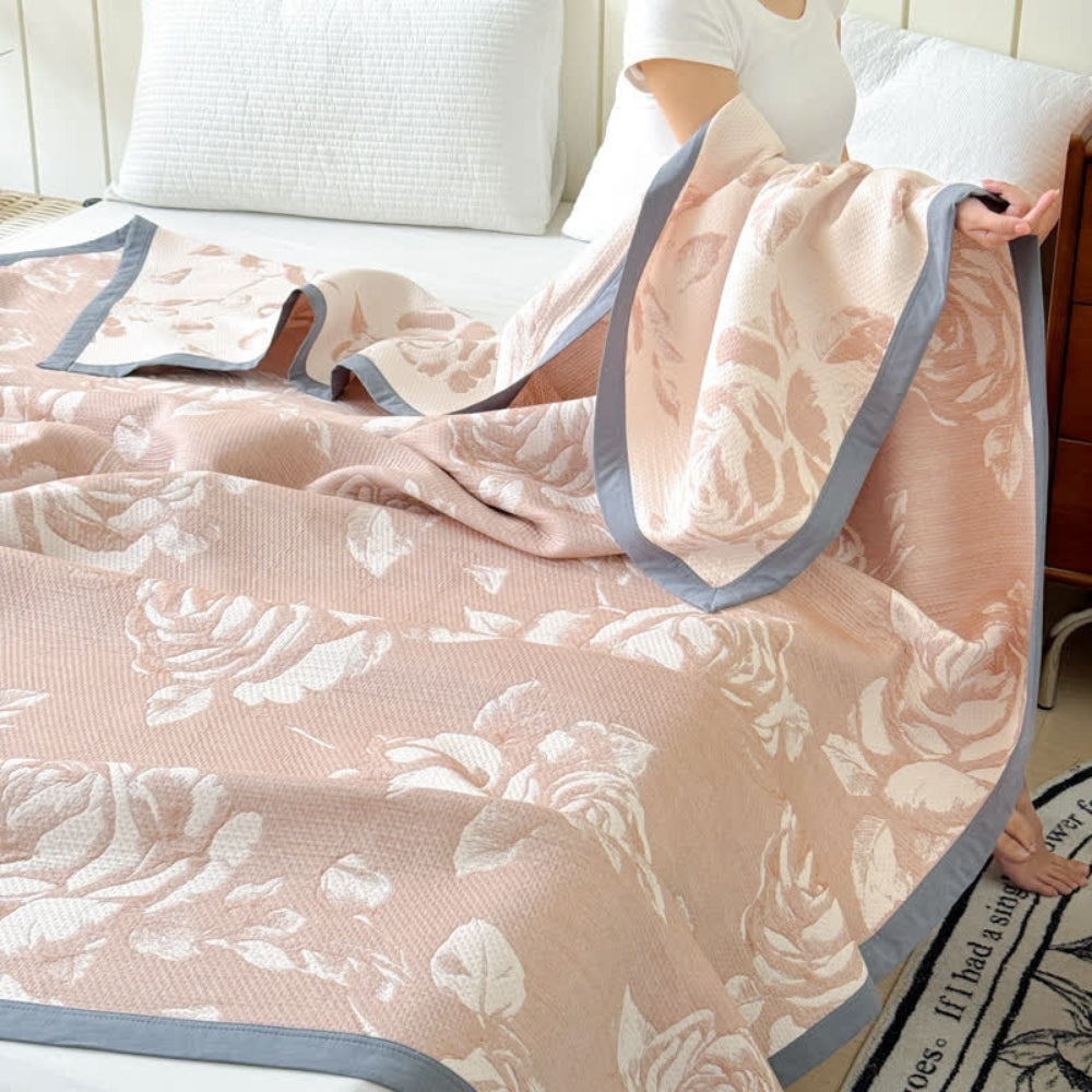 Flouriva bomullspledd med rosa roser