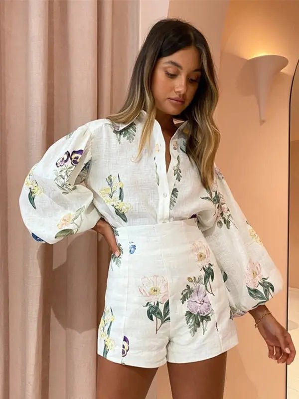 Kvinne High - Waisted Shorts og Langermet Bluse Sett med Blomsterdesign - NordHjem