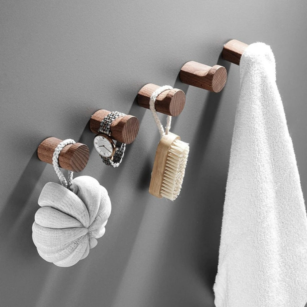 Minimalistisk veggmontert knagg i bøketre – Walnut Mini