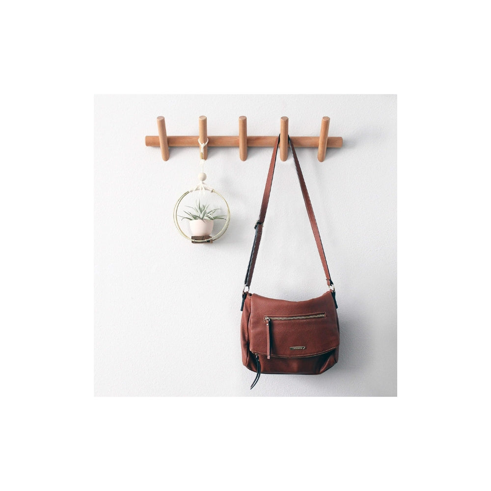 Minimalistisk nordisk treorganisator