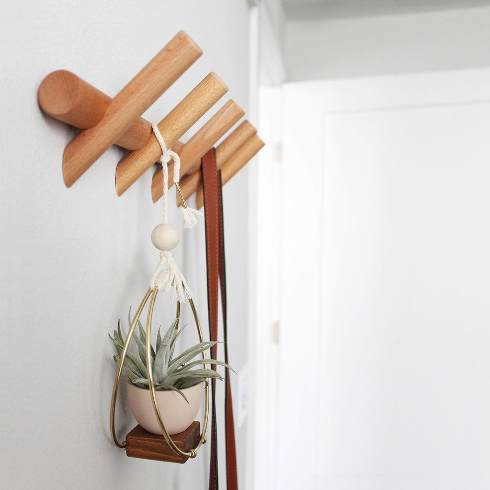 Minimalistisk nordisk treorganisator