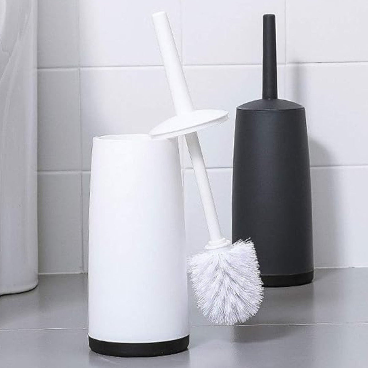 Moderne toalettbørste til badet – Svart