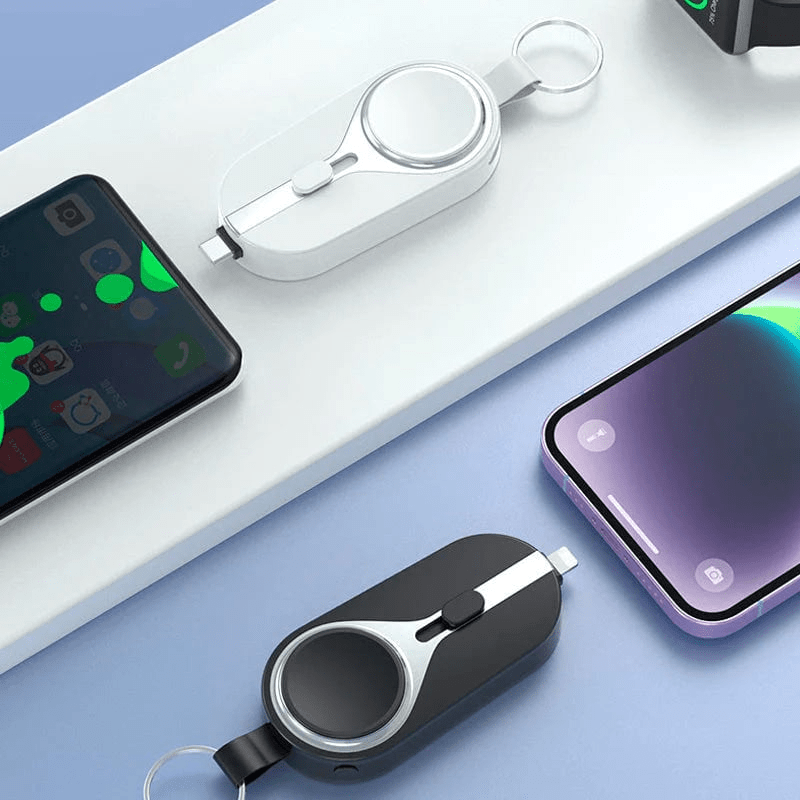 KeyPact Duo 2 - i - 1 Mini Powerbank med Klokkelader – 2000mAh, Type - C & Lightning, Robust med Karabinkrok - NordHjem